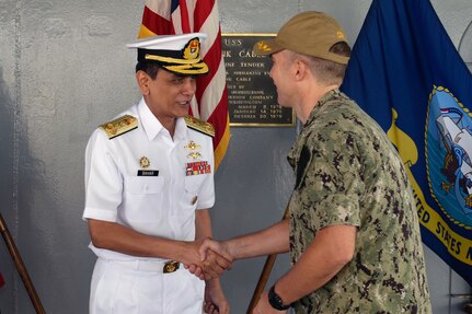 U.S., Royal Malaysian Navies Conduct Submarine Warfare Talks