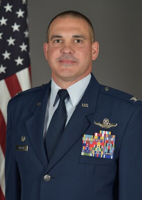 Col. Robert A. Shelton Official Photo