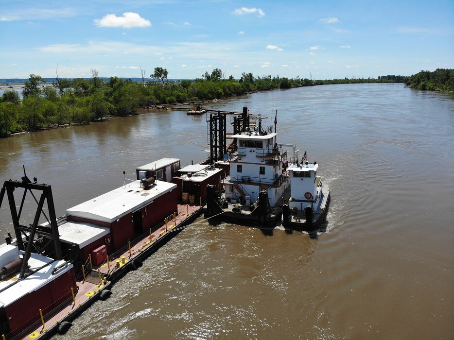 Aerial view of repair working being done at levee breach L575a_1 July 9, 2019.