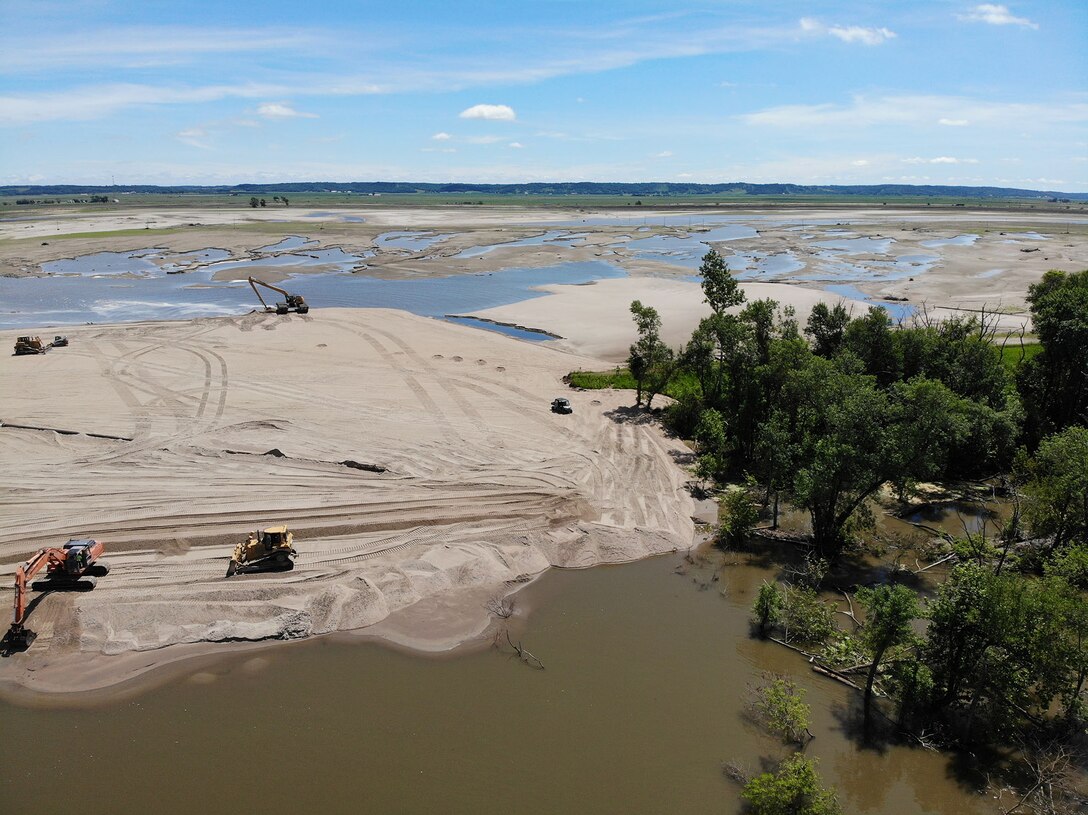 Aerial view of repair working being done at levee breach L575a_1 July 9, 2019.