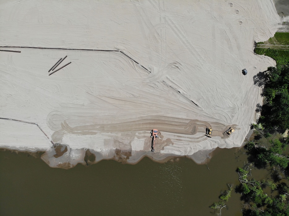 Aerial view of repair working being done at levee breach L575a_1 July 9, 2019.