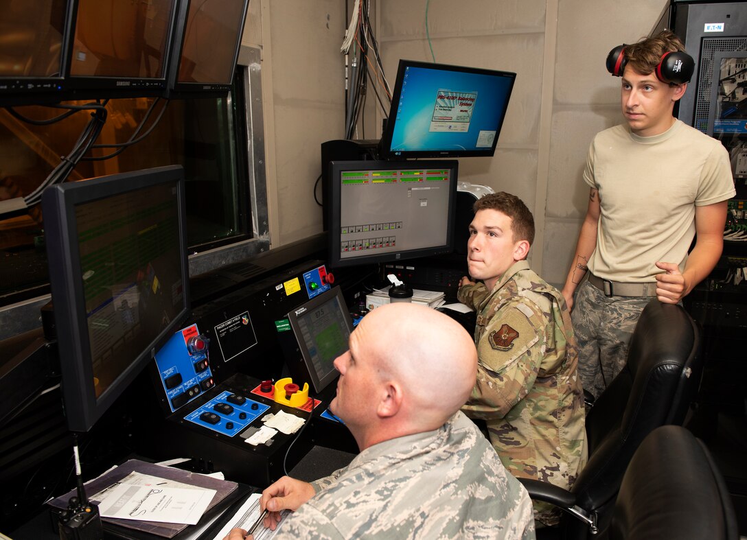 Staff Sgts Jason White and Thomas Laroue, and Airman 1st Class Kyle Jacob, all aerospace propulsion Airmen assigned to the 509th Maintenance Squadron jet propulsion flight, monitor computers on July 9, 2019, at Whiteman Air Force Base, Missouri. White, Laroue and Jacob run diagnostic tests and perform maintenance on the F-118 B-2 Spirit engine and contributed to Whiteman AFB achieving the highest engine readiness level across the entire active-duty Air Force. (U.S. Air Force photo by Staff Sgt. Kayla White)