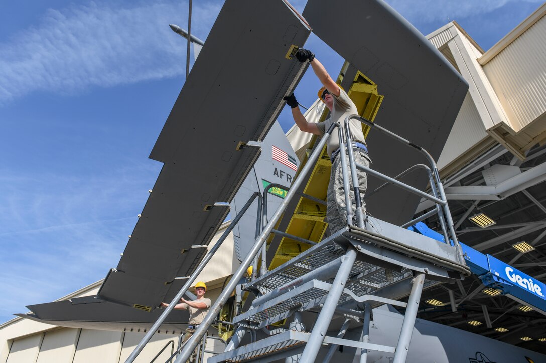 4th CES & 916th MXS work together for aircraft repair