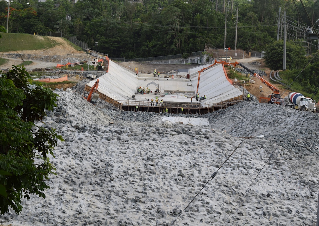 Photo of the Guajataca Dam spillway