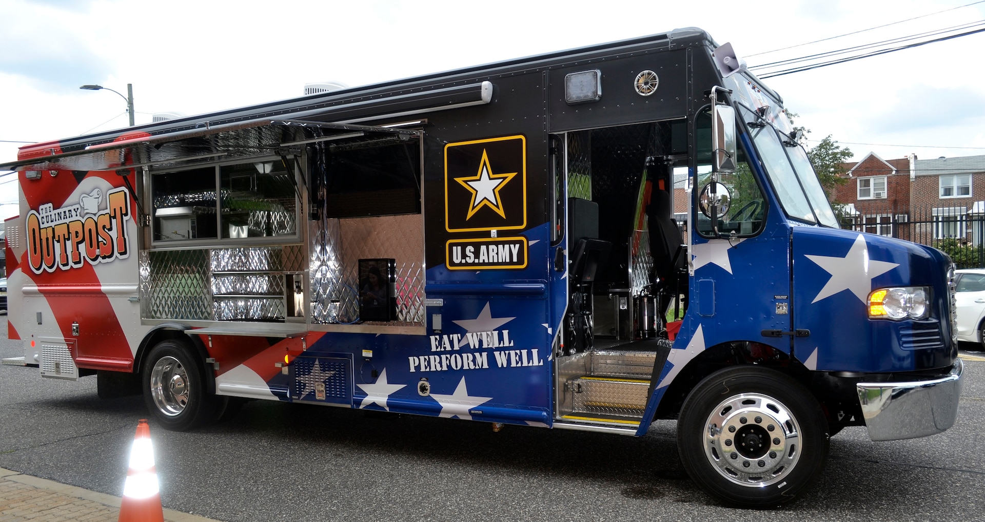 A new food truck purchased by the Defense Logistics Agency Troop Support for the Army's Joint Center of Culinary Excellence stopped at the DLA headquarters in Philadelphia on July 9, 2019.
