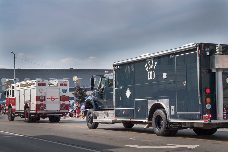 Grissom Participates In Annual Peru Circus Parade Grissom Air Reserve Base Article Display