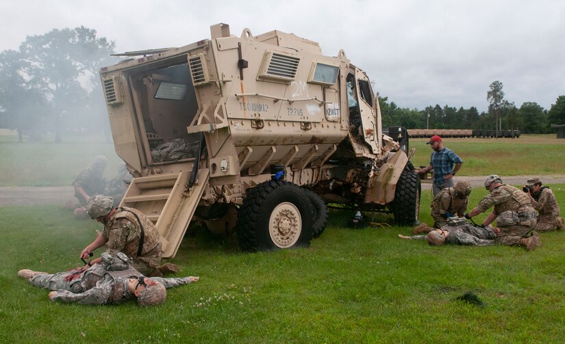 Soldiers refresh combat lifesaving skills