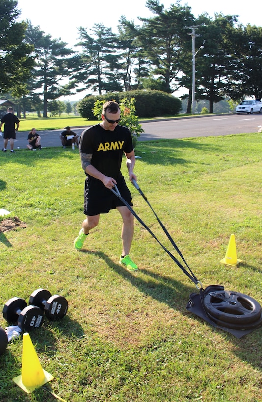 316th ESC Soldiers Train for Army Combat Fitness Test