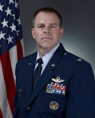 Official portrait -  Col. Jared Hutchinson taken in the Air Force portrait studio, Oct 17, 2018, Pentagon. (U.S. Air Force photo by Staff Sgt. Chad Trujillo)