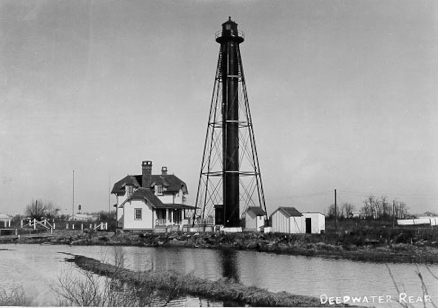 deepwater-point-range-rear-lighthouse-united-states-coast-guard-all