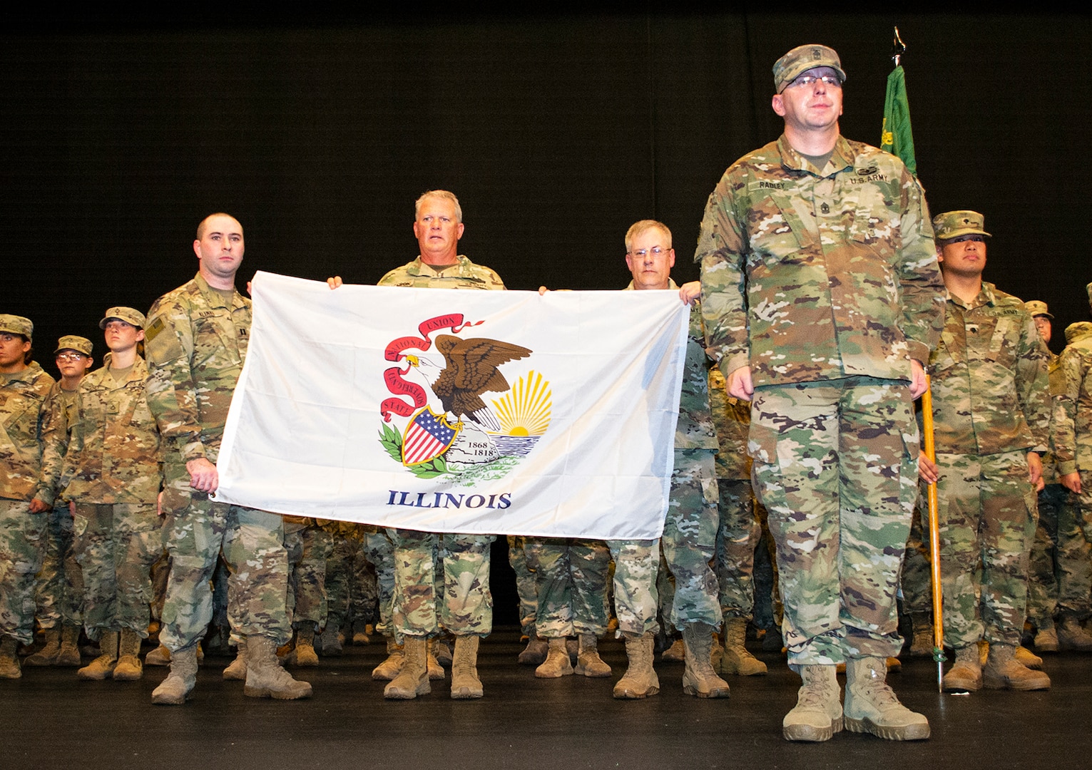 333rd receives Illinois flag