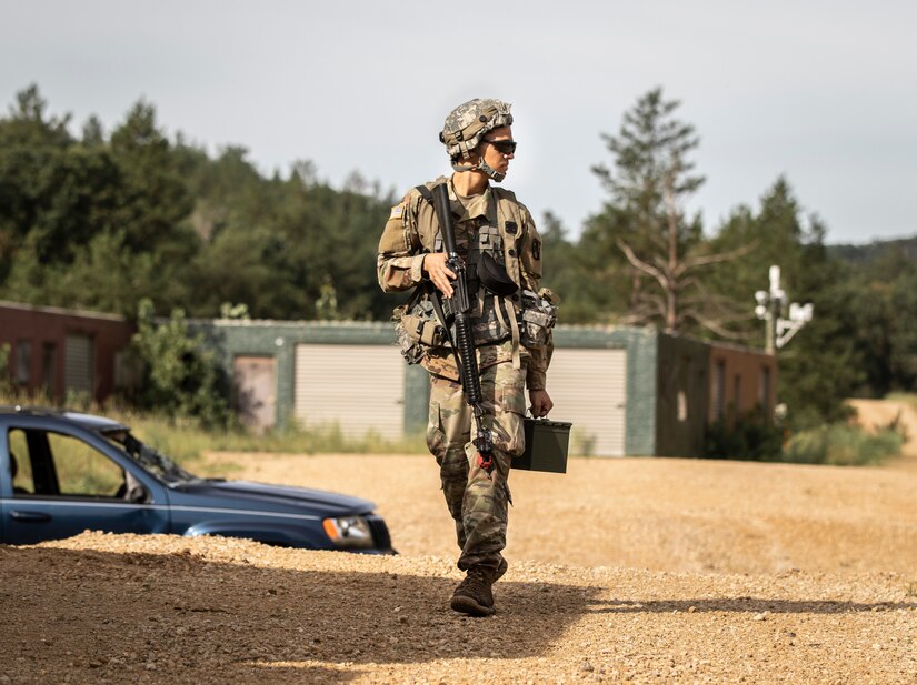 Female commandos conduct hostage rescue training - Ministry of National  Defense