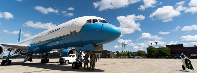 A U.S. Air Force C-32A from the 89th Airlift Wing arrived at Youngstown Air Reserve Station, July 23, 2019.