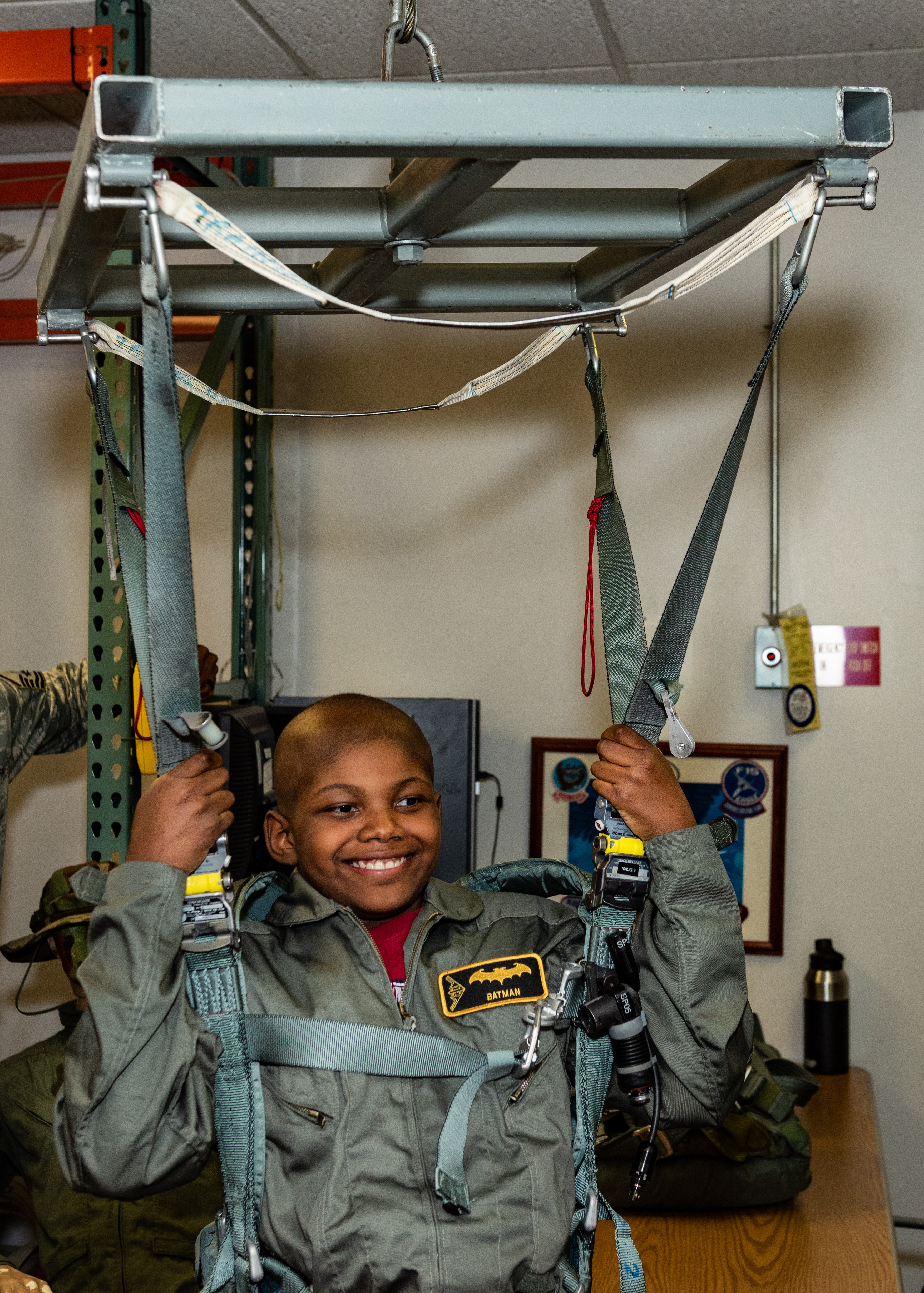 Whiteman AFB hosts Batmanthemed Pilot for a Day tour > Whiteman Air