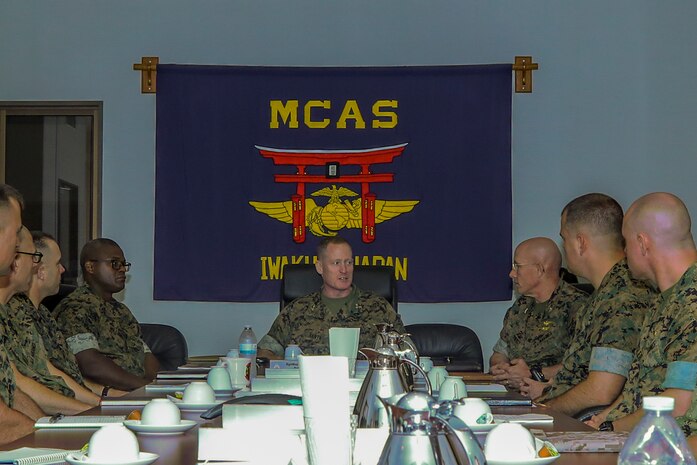 Maj Gen Banta tours MCAS Iwakuni