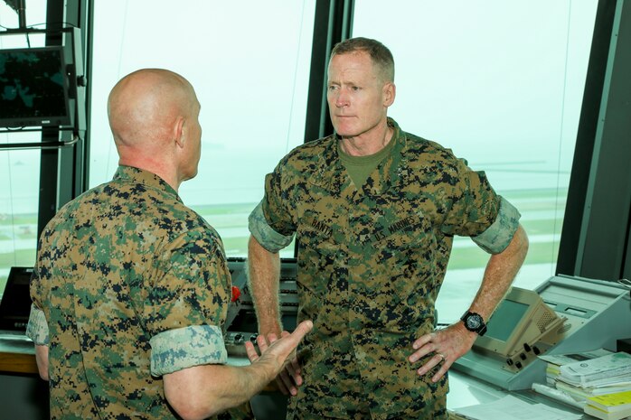 Maj Gen Banta tours MCAS Iwakuni