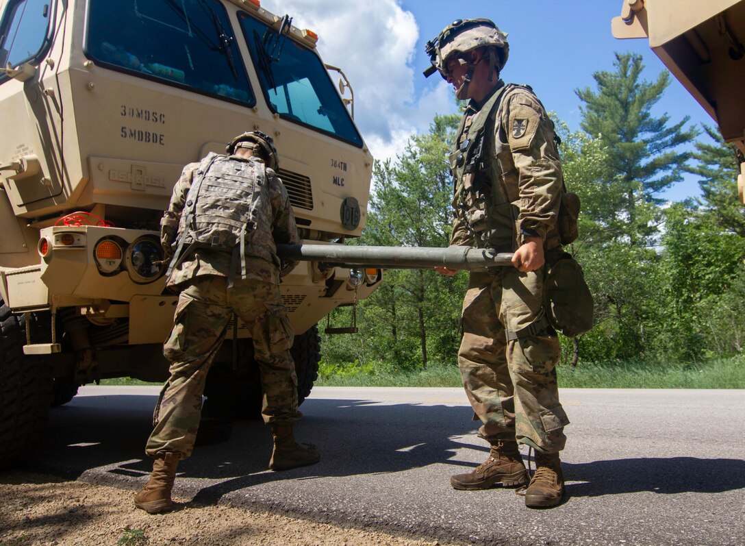 86th Training Division Safety Team Ensures Compliance, Welfare during Combat Support Training Exercis