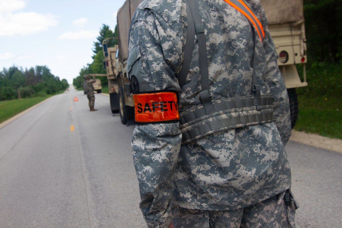 86th Training Division Safety Team Ensures Compliance, Welfare during Combat Support Training Exercis