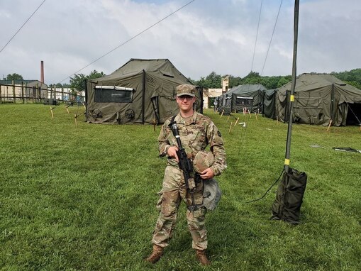 Army Reserve helps Soldier find his calling in communication