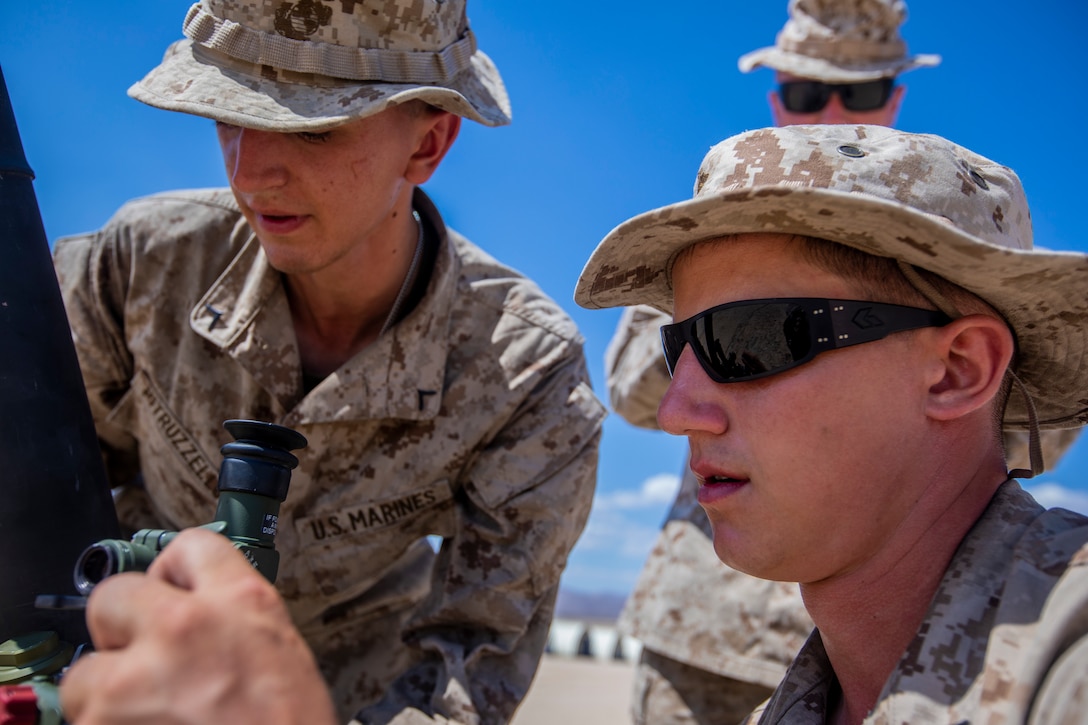 1/25 Reserve Marines conduct mortar drills