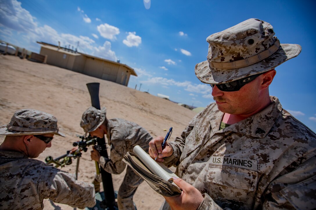 1/25 Reserve Marines conduct mortar drills