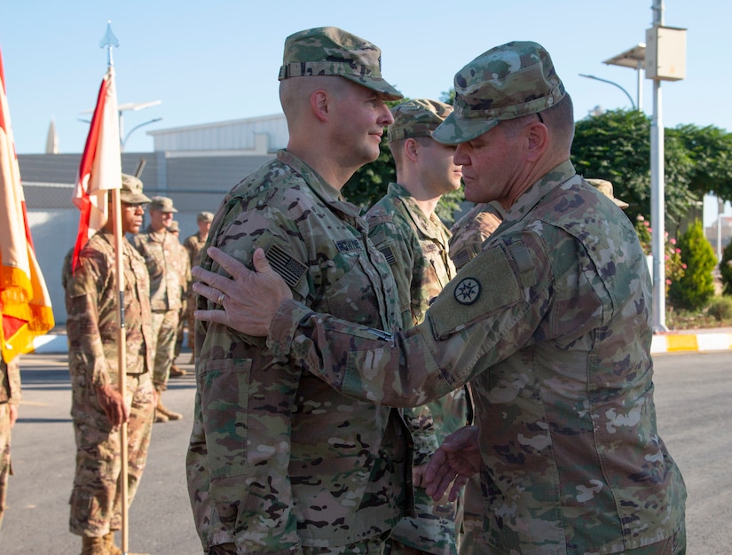 Reserve Soldiers don new right-shoulder insignia