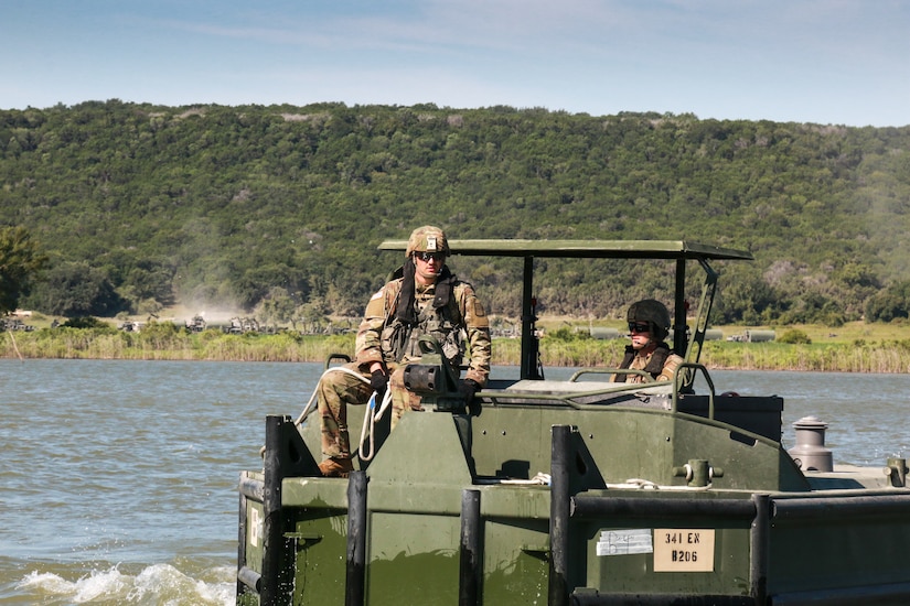 Army Reserve Soldiers and Marine Corps Reserve participate in River Assault 19