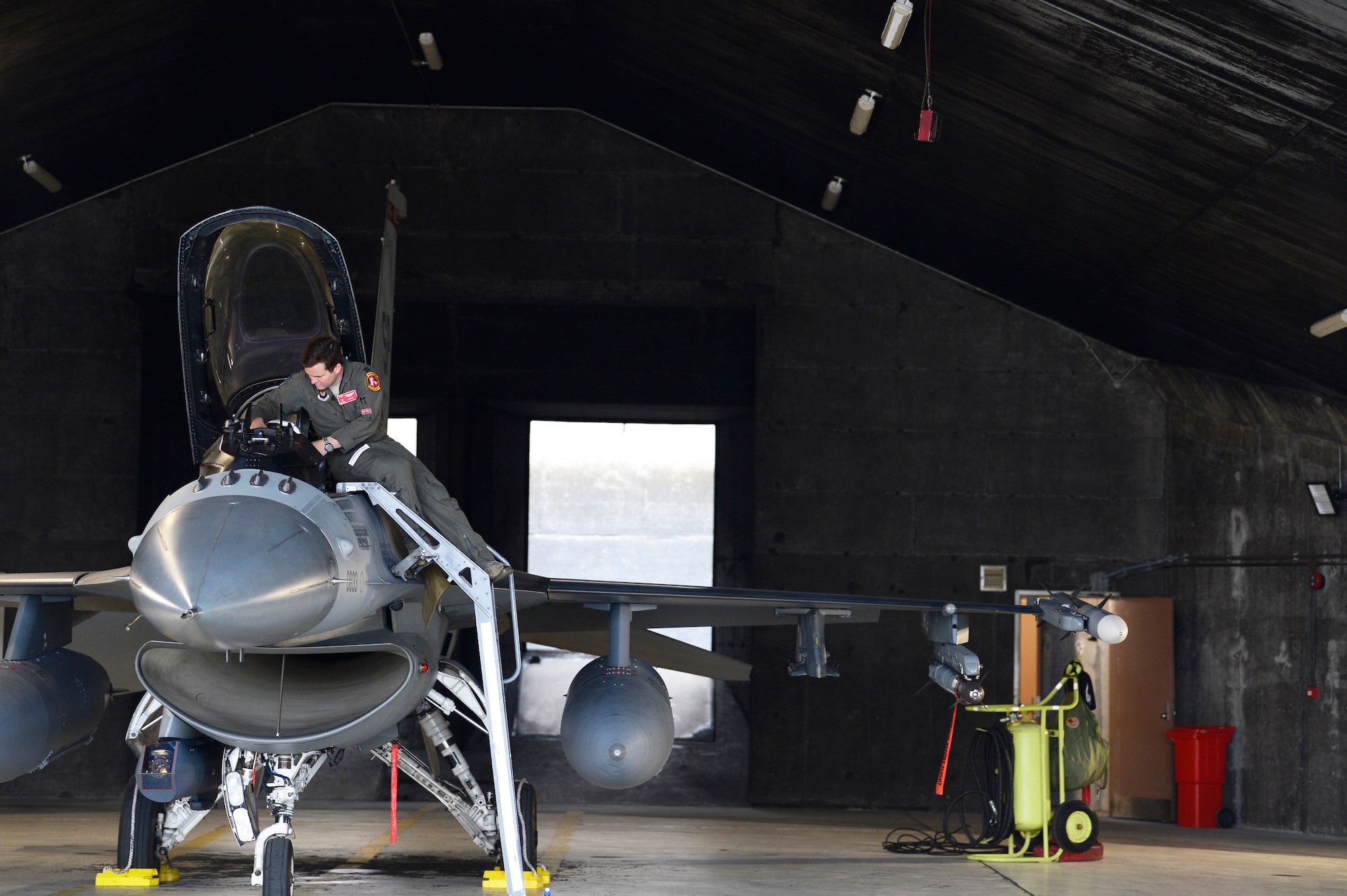 52nd Fighter Wing personnel conduct scramble training leading up to Icelandic Air Surveillance mission certification