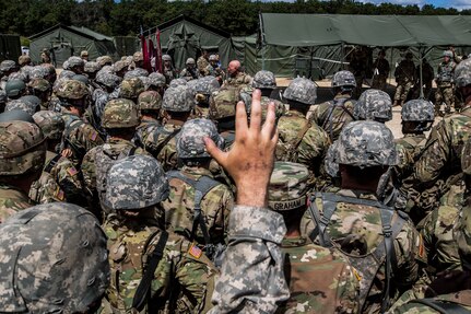 Lt. Gen. Charles D. Luckey speaks with Army Reserve Soldiers