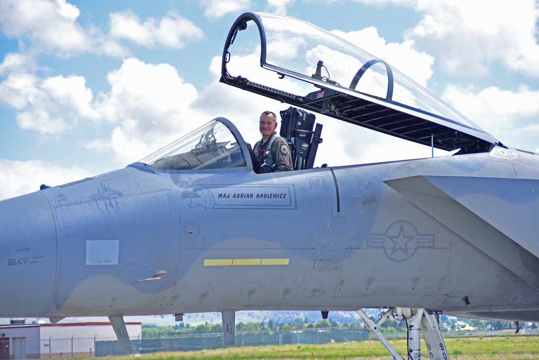 Final F-15 flight