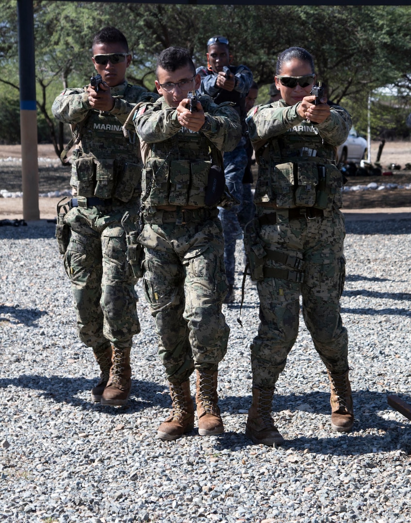 Mexican Marine forces practice dry fire movement exercises during Tradewinds 2019.