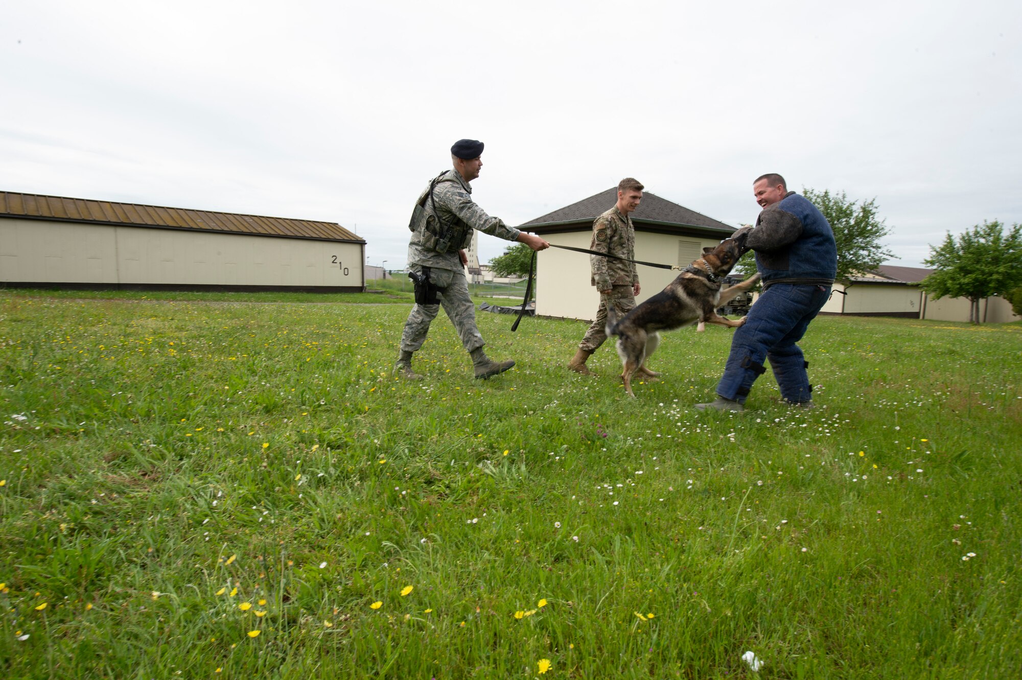 SES students participate in mock deployment line