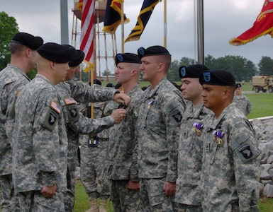 Then-Spc. Greg Waters receives Silver Star