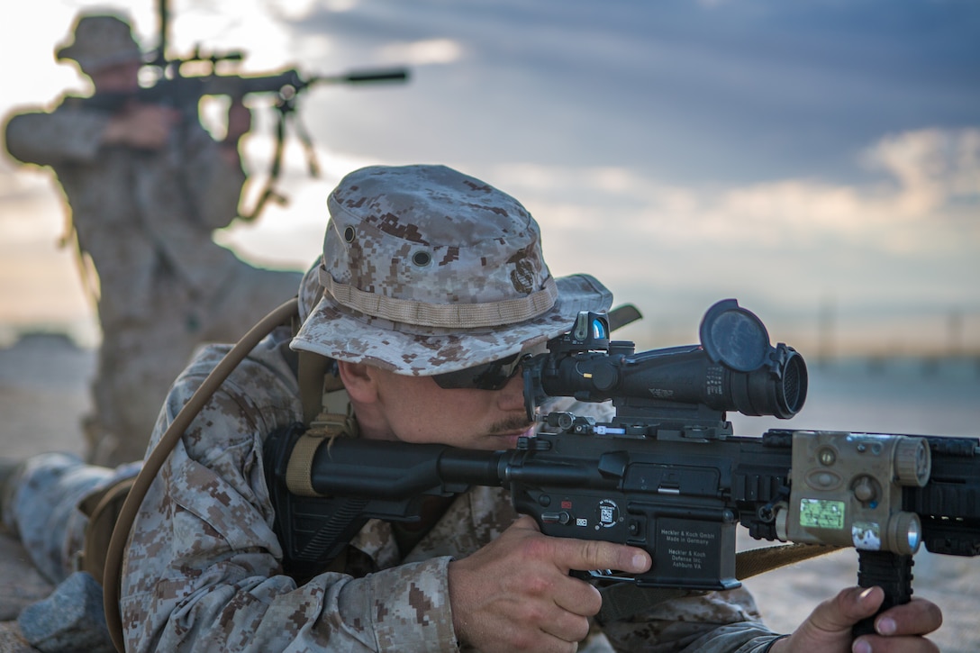 Reserve Marine riflemen practice remedial drills during ITX 4-19