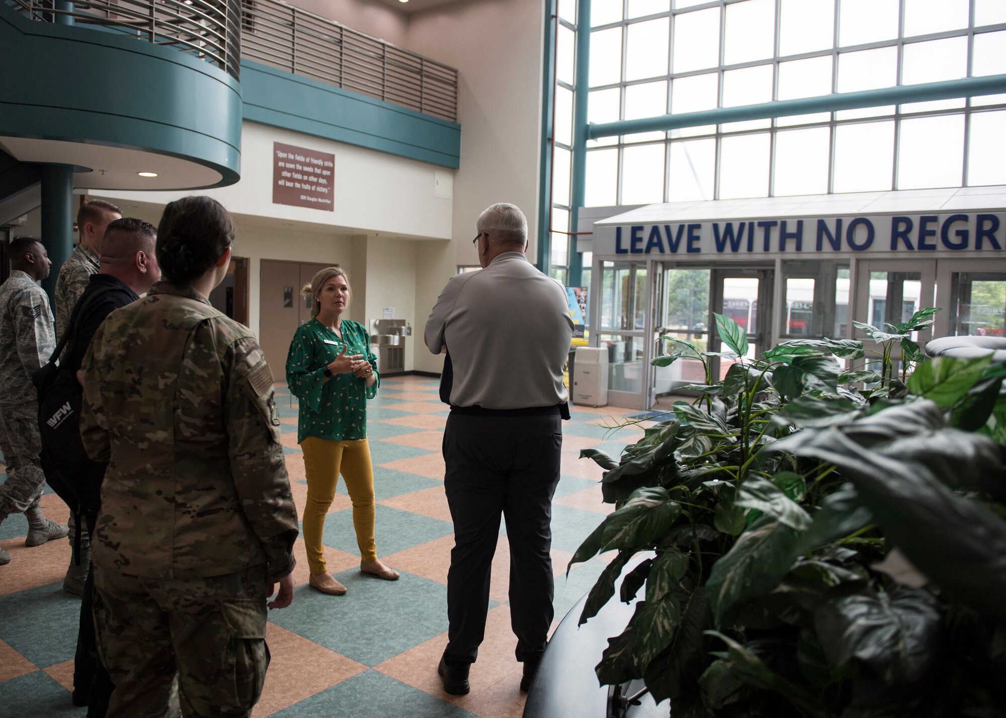 VFW members visits Osan AB