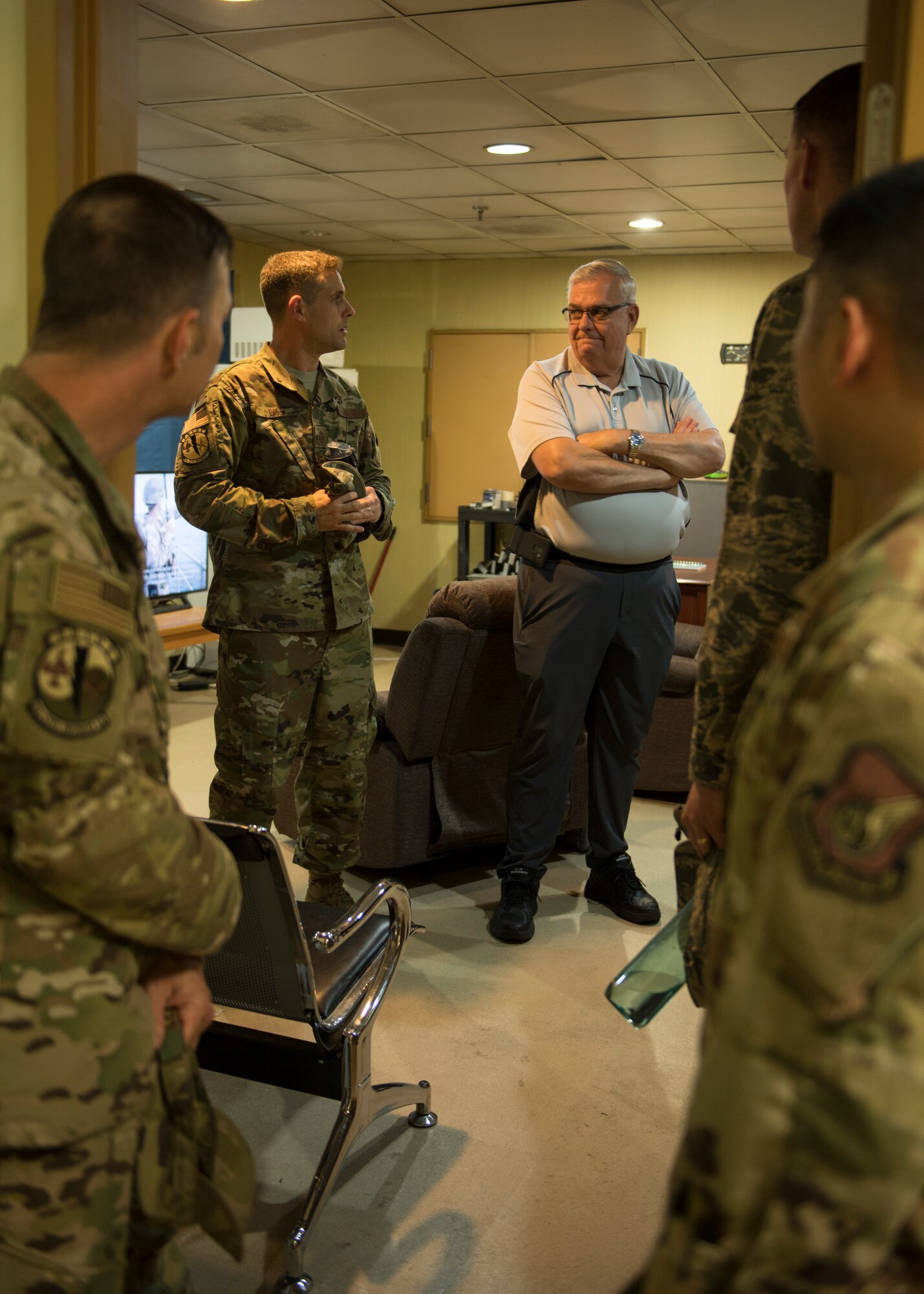 VFW members visits Osan AB