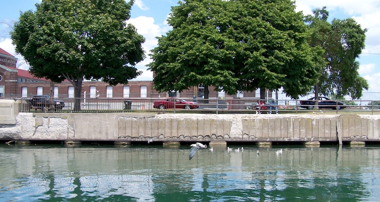 The U.S. Army Corps of Engineers, Buffalo District and the City of Buffalo have signed an amended Project Partnership Agreement for the LaSalle Park Shoreline Protection project allowing the project to move forward fully-funded by the federal government.