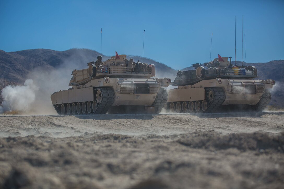Reserve Marines conduct tank training at ITX 4-19
