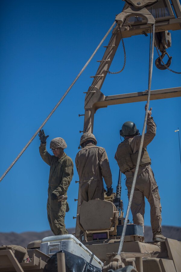 U.S. Marines with A Company, 4th Tank Battalion, 4th Marine Division, prepare a lift system at Range 500 during Integrated Training Exercise 4-19 at Marine Corps Air Ground Combat Center, Twentynine Palms, Calif., June 9, 2019. Marine Forces Reserve units participate in ITX to both complete annual training requirements and to increase unit readiness and proficiency. (U.S. Marine Corps photo by Lance Cpl. Preston L. Morris)