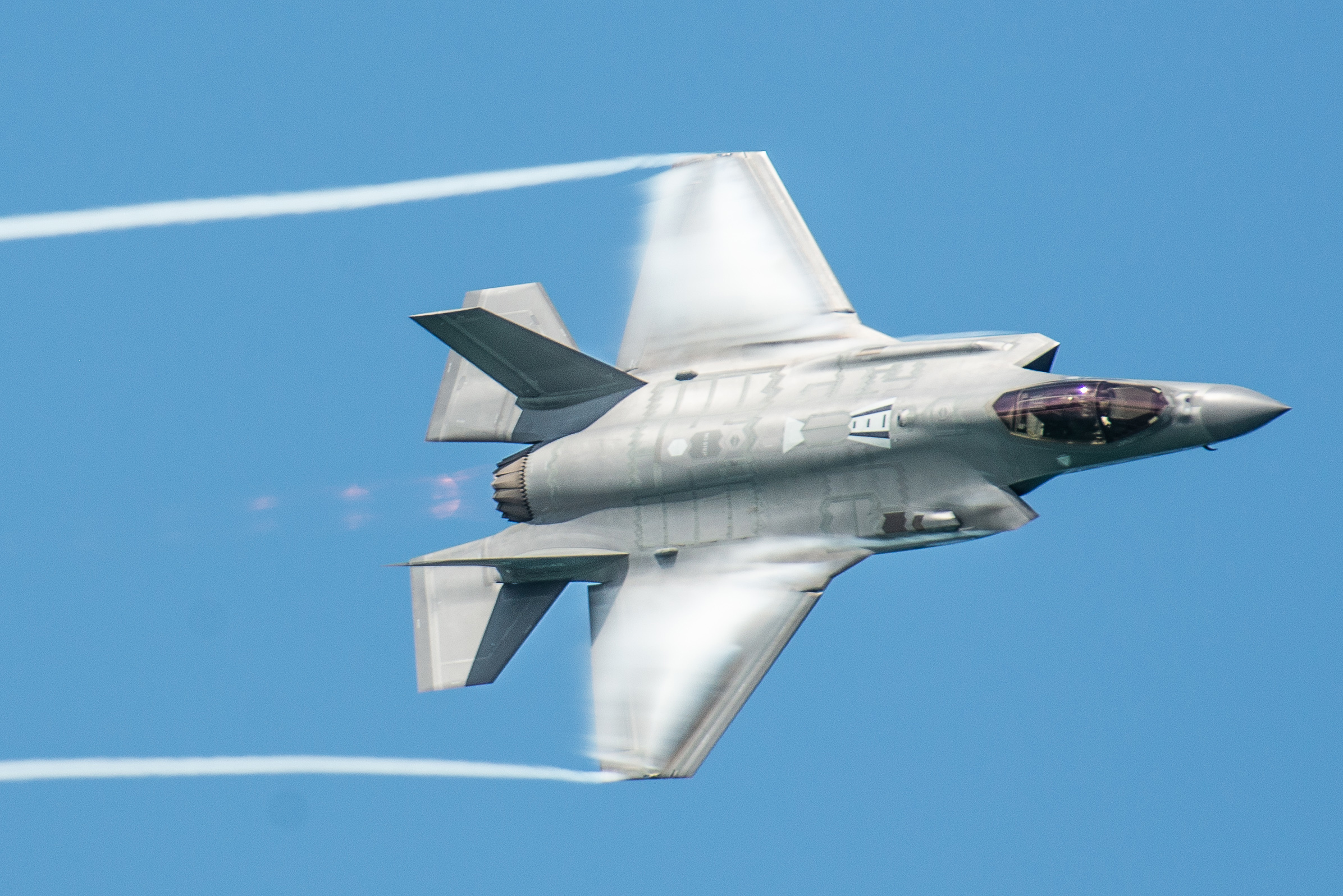 Wingtip Trails