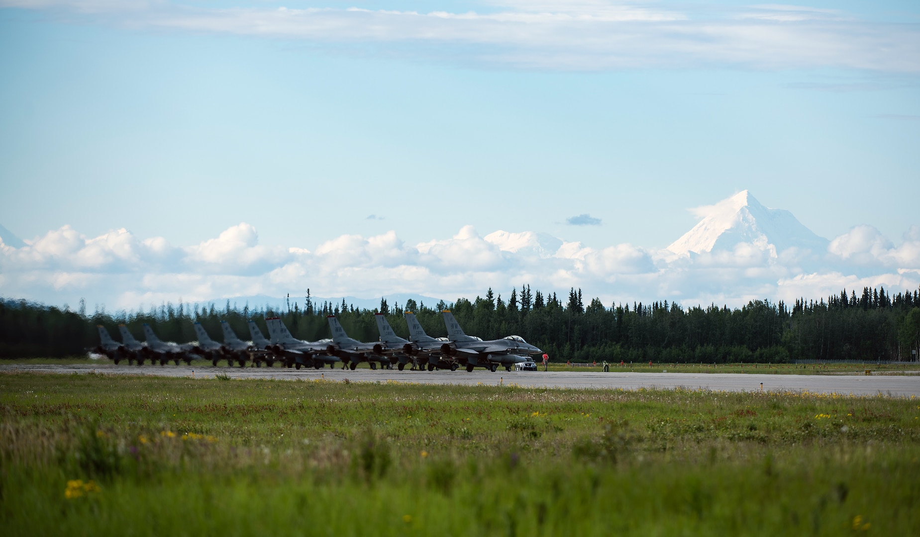 35th Fighter Squadron Launches into Red Flag-Alaska 19-2