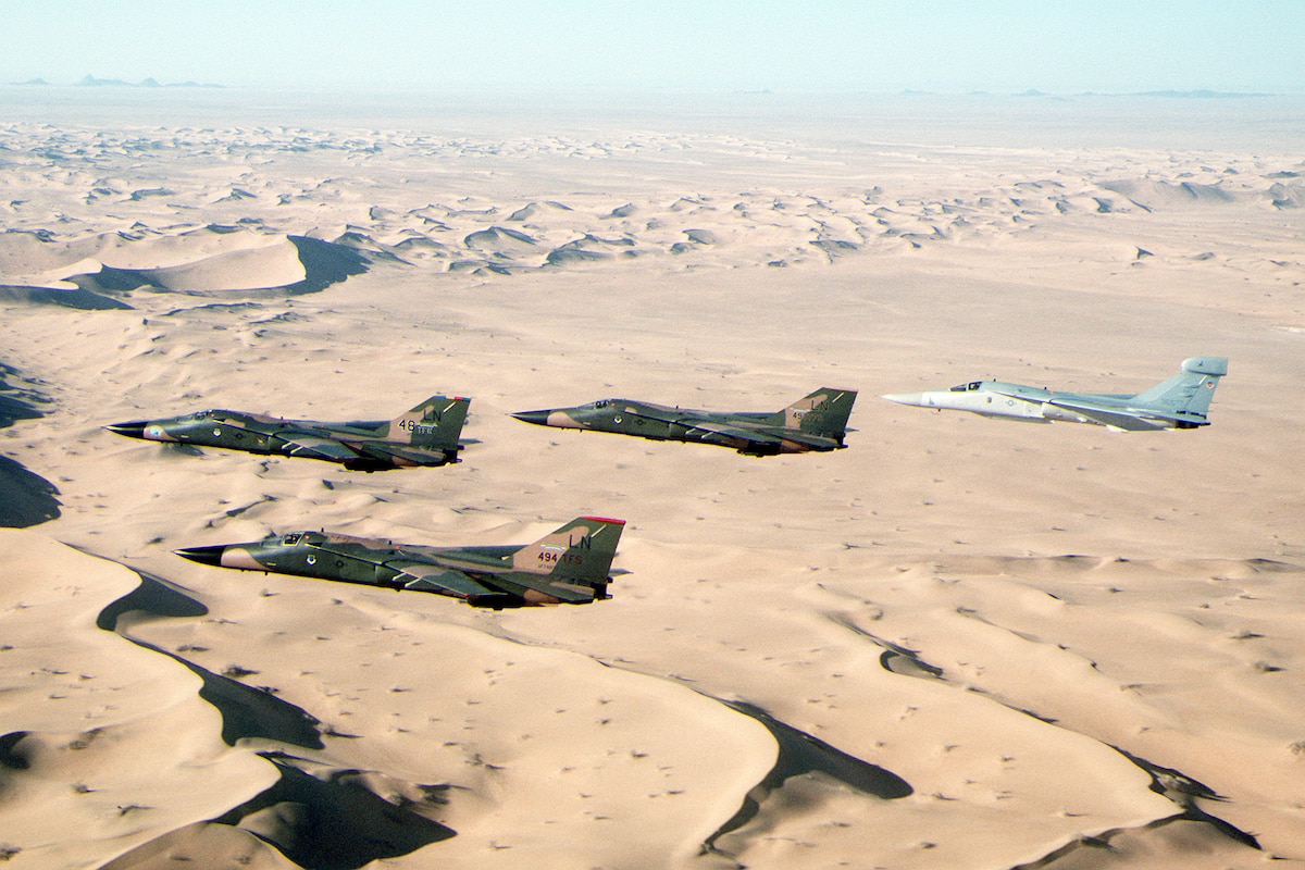 F-111F aircraft and an EF-111A Raven aircraft