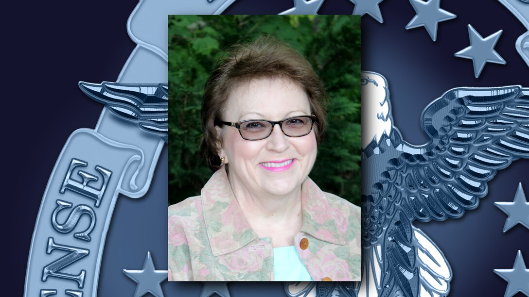 Lora Conrad, a key leader in initiatives that modernized DLA’s processes and drove efficiencies through innovative technology is being inducted into the DLA Hall of Fame June 26.
