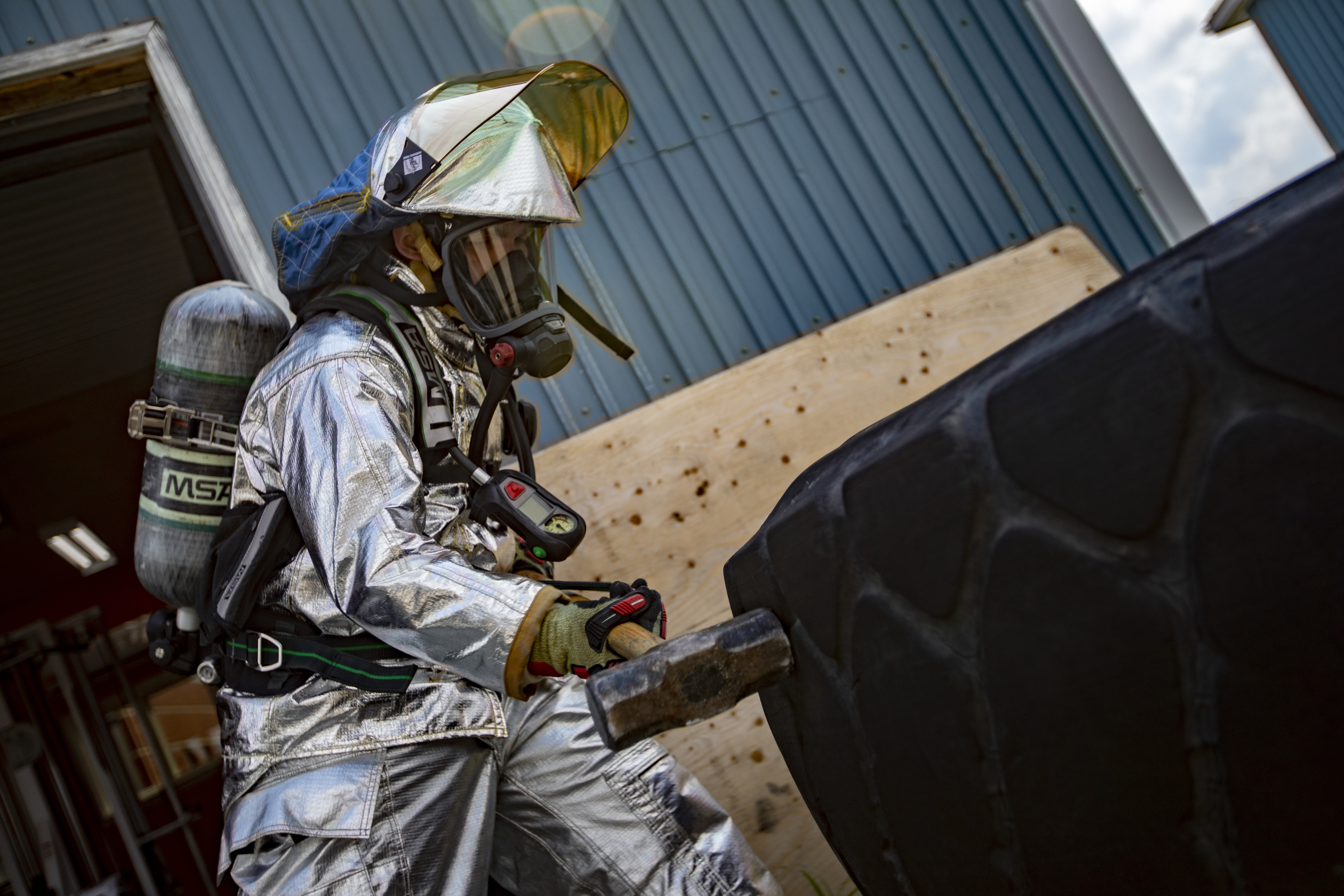 U.S. Marines with MWSS471 conduct a physical training test at Canadian