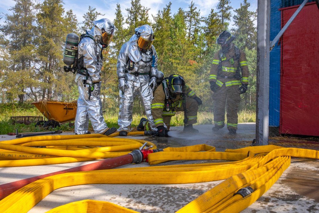 U.S. Marine Corps, Canadian firefighters extinguish fires during Sentinel Edge 2019