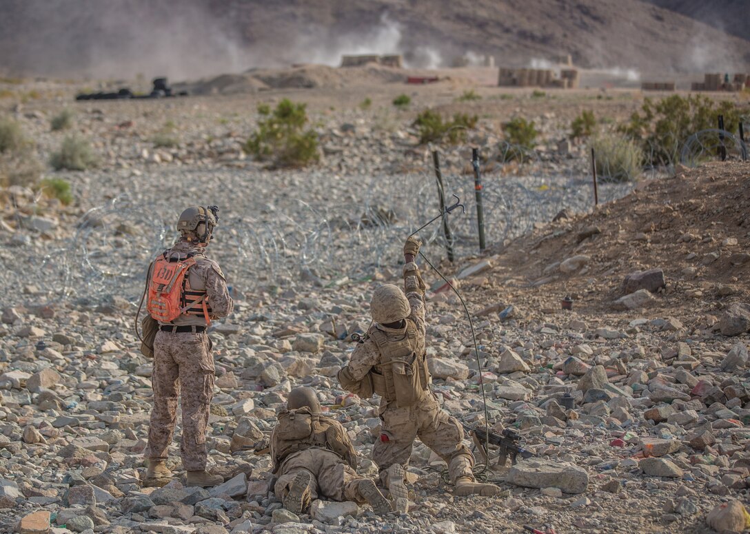 Reserve Marines attack Range 410A during ITX 4-19