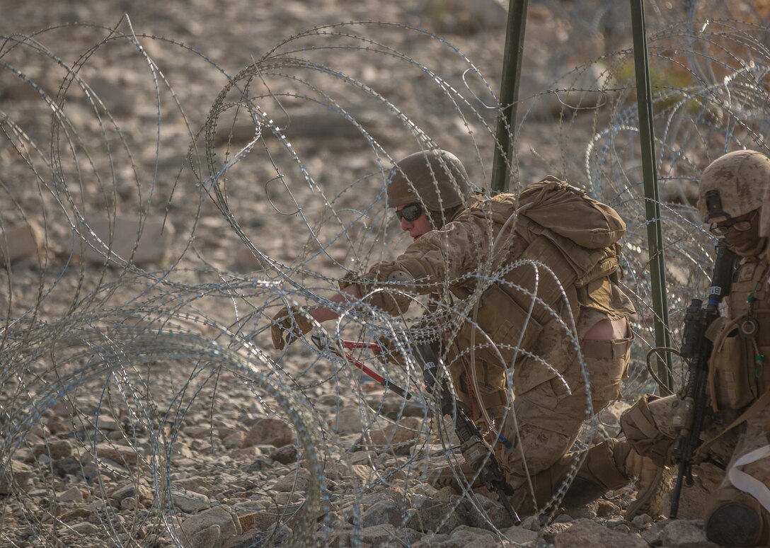 Reserve Marines attack Range 410A during ITX 4-19