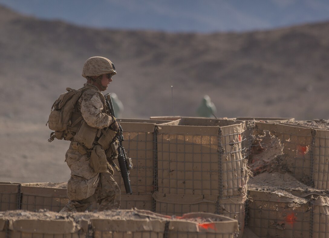 Reserve Marines attack Range 410A during ITX 4-19