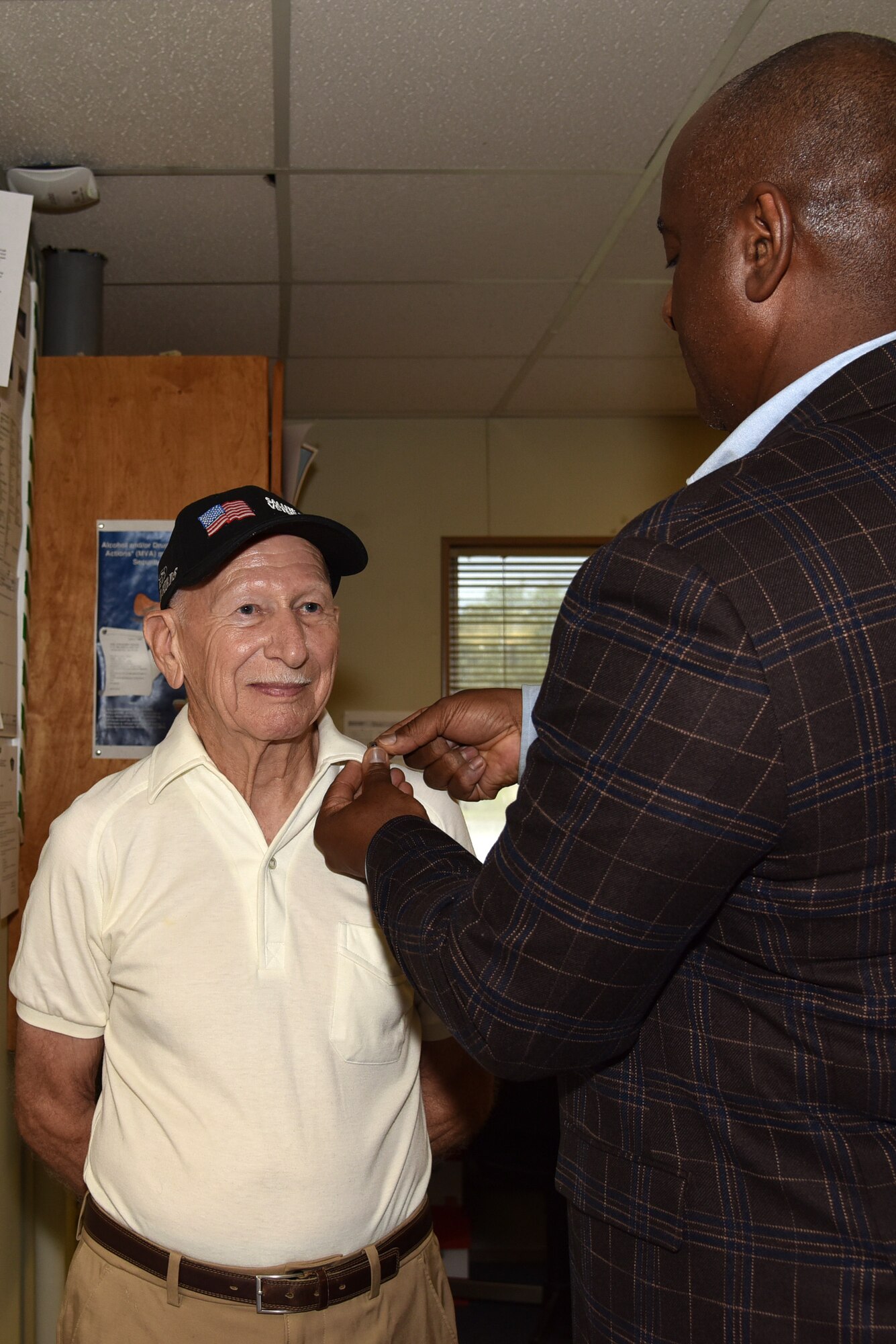 Aim High: Aero club flight instructor earns FAA award for half-century flawless flight