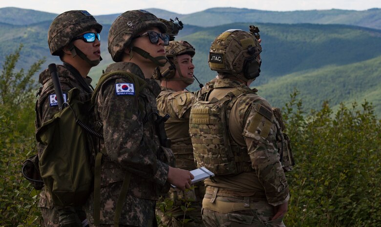 U.S. Air Force and Republic of Korea Air Force Joint Terminal Attack Controllers conduct close air support training mission during RED FLAG-Alaska 19-2 at Eielson Air Force Base, Alaska, June 12, 2019. This U.S. Pacific Air Forces large force exercise enables U.S. and international forces to strengthen partnerships and improve interoperability by sharing tactics, techniques and procedures for multi-domain operations. (U.S. Air Force photo by Senior Airman Kristen Heller)